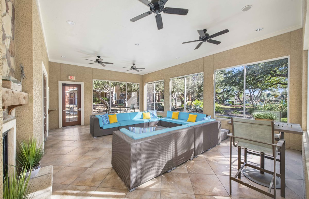 MAA Canyon Creek Apartments